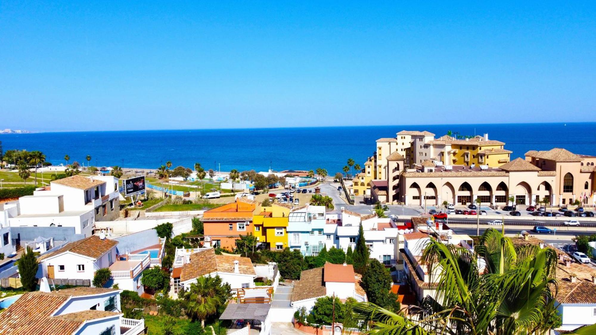 Evans Realty Au Villa Nirvana & Playa & Piscina فوينخيرولا المظهر الخارجي الصورة